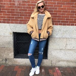 Meet your Posher, Aliza